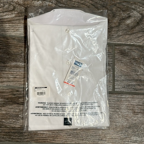 Dockers Easy Care Men’s White Dress Shirt, Size Medium - Picture 3 of 3